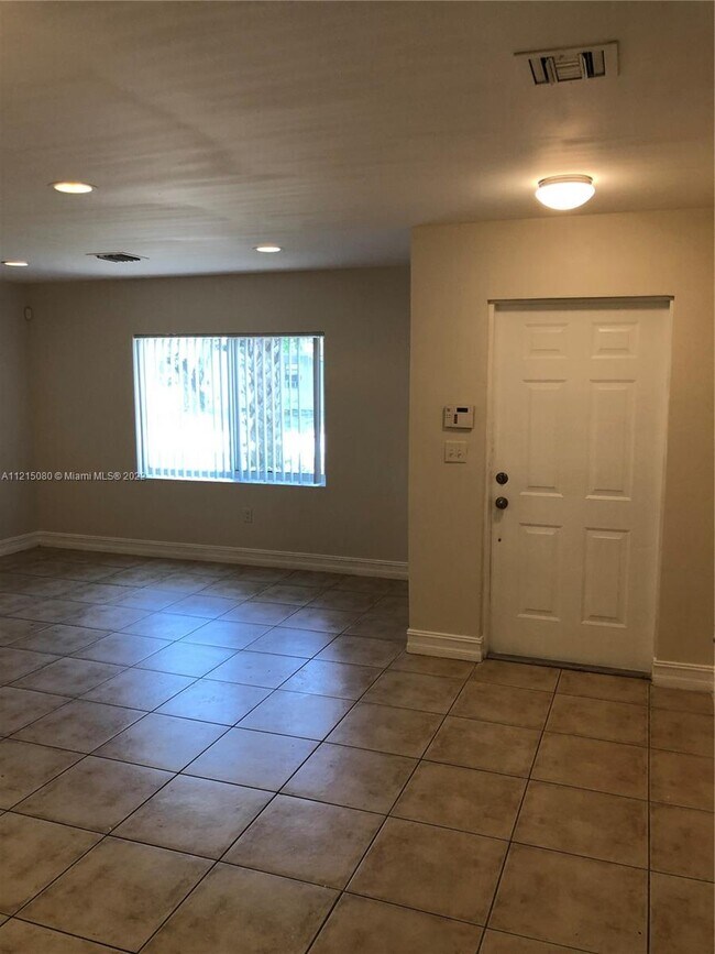 Foto del edificio - 1316 NW 3rd St