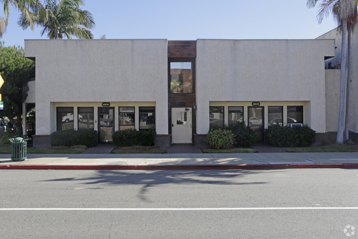 Primary Photo - 1600-1604 Cabrillo Ave SE
