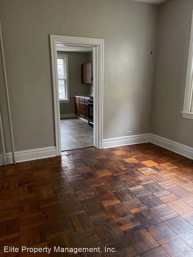Building Photo - 2 br, 1 bath House - 335 Pine St., Unit #1