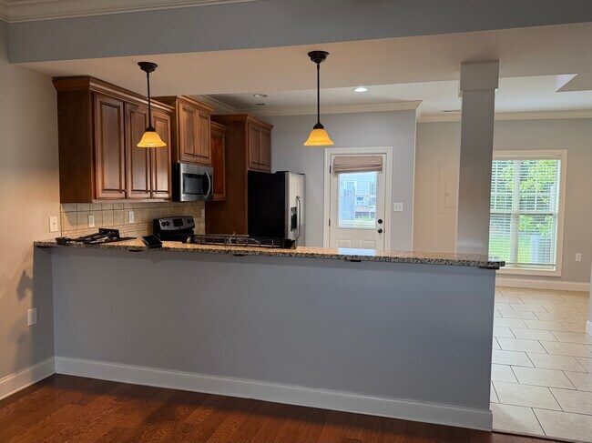 Foto del edificio - 1725 Stone Castle Dr NE