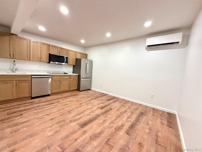 Foto del edificio - 728 US-6