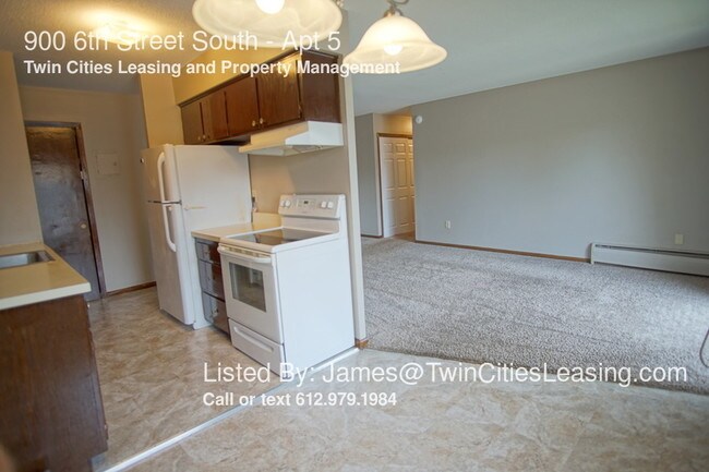 Foto del edificio - 900 6th St S