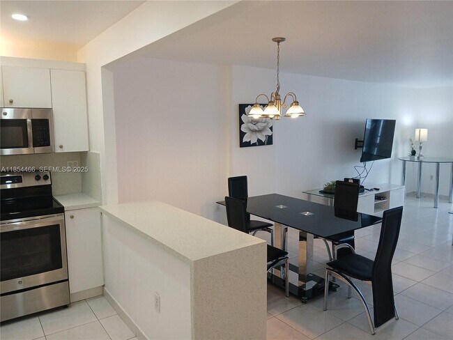 Foto del edificio - 2780 NE 183rd St