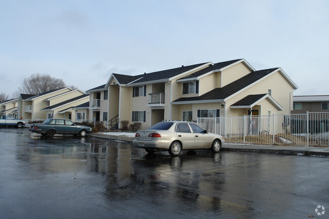 Foto del edificio - Meadowbrook Apartments