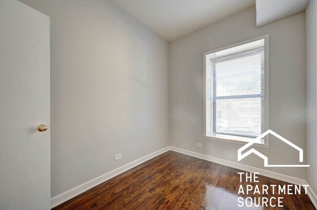 Foto del edificio - 1311 W Leland Ave