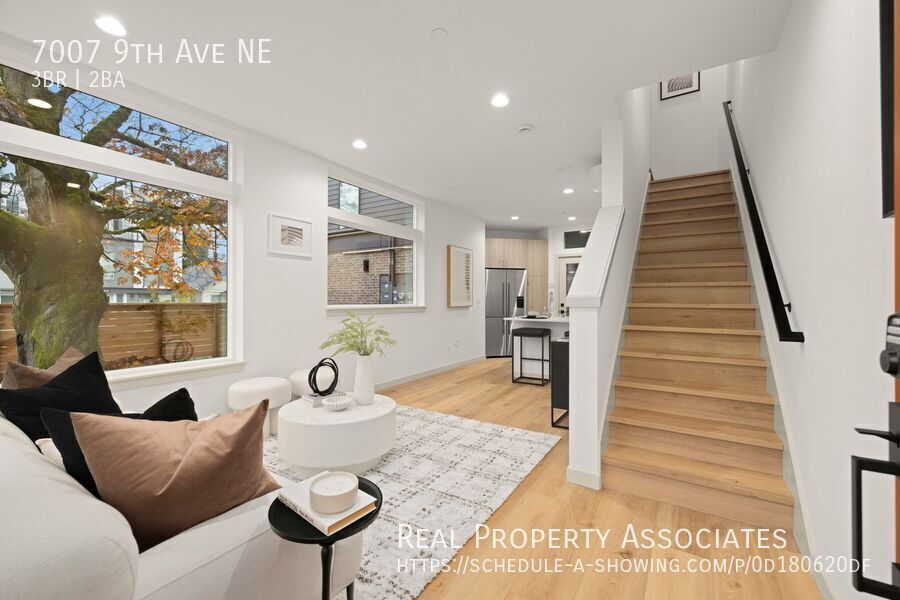 Photo - 7007 9th Ave NE-