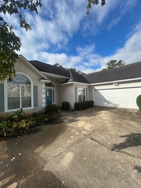 Foto del edificio - 111 Hanging Moss Dr