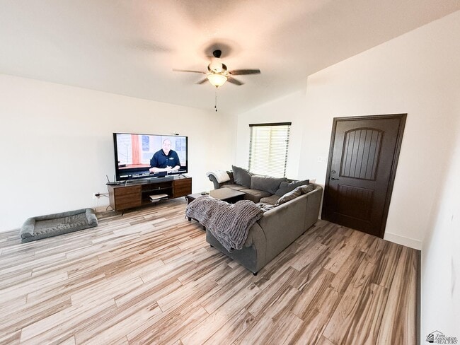 Building Photo - 4168 S Hinckley Dr