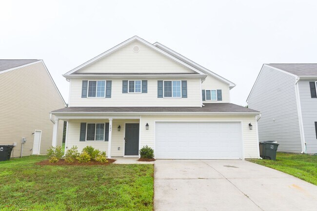 Foto del edificio - Like new construction 2 story home 4 bedro...