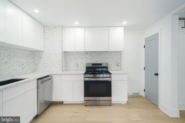 Foto del edificio - 102 Fitzwater St