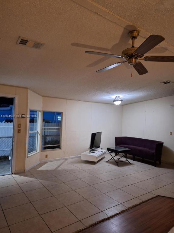 Foto del edificio - 1233 SW 130 Ave