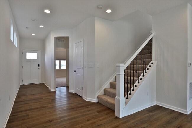 Building Photo - 12009 Landon Dr