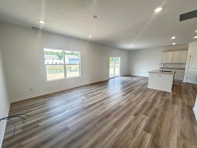 Building Photo - 828 Oyster Bay Dr