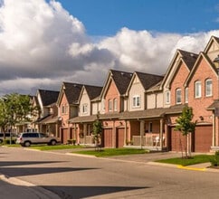 Building Photo - Heartland North