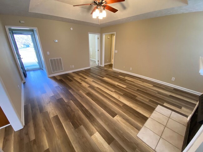 Building Photo - For Lease - 3 Bed, 2 Bath, 1338sqft home in Lebanon