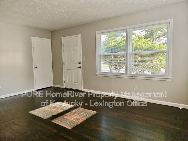 Foto del edificio - 1278 Winburn Dr