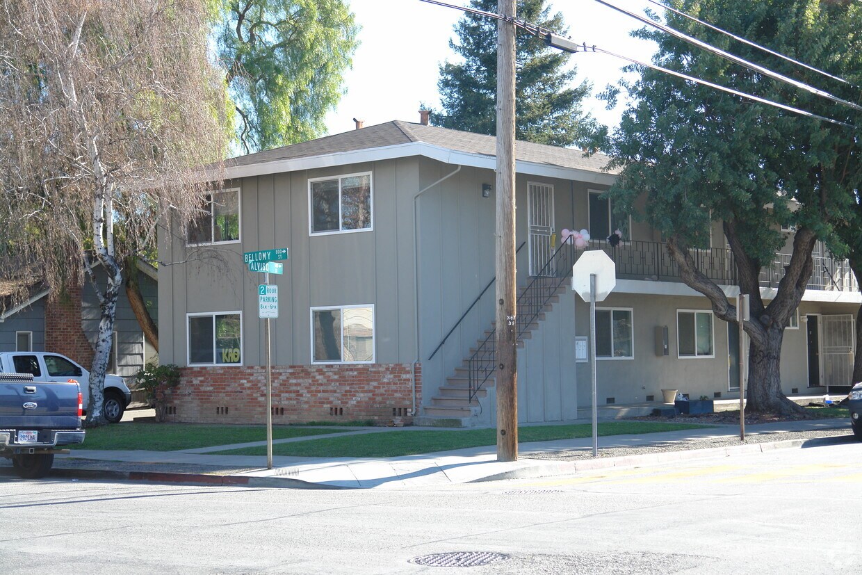 Foto principal - 800 Bellomy St