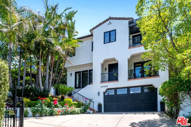 Foto del edificio - 14318 Valley Vista Blvd