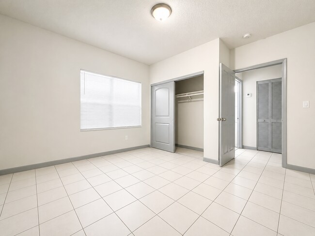 Foto del edificio - 1218 NW 8th Pl