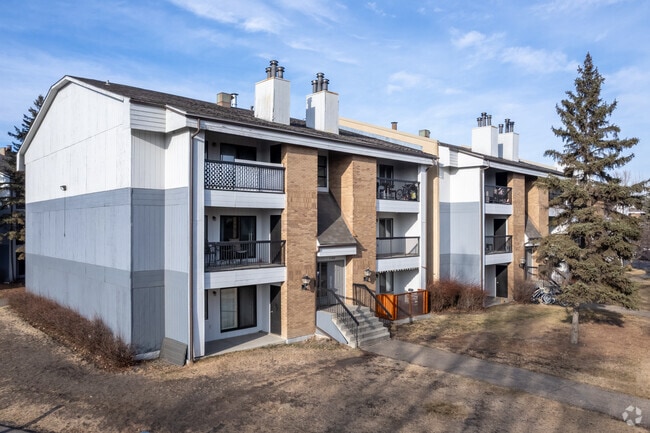 Building Photo - Hermitage Village Apartments