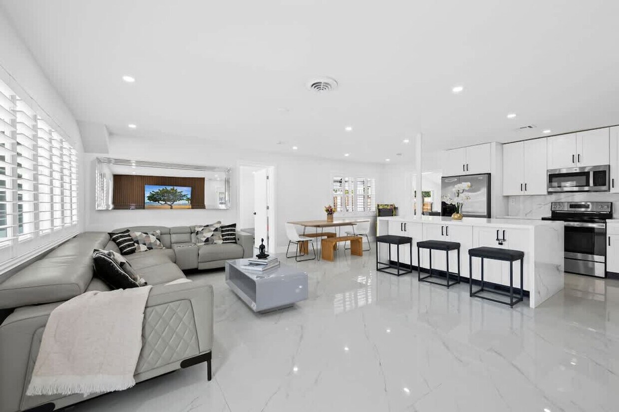 Foto principal - 871 NW 23rd Terrace