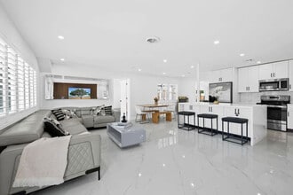 Building Photo - 871 NW 23rd Terrace