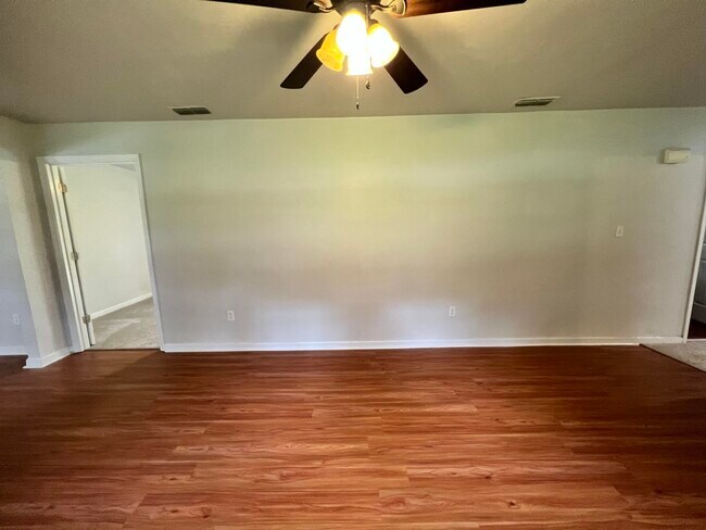 Building Photo - 3038 Olson Rd