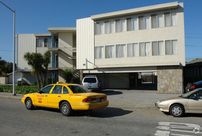 Building Photo - 527 N Amphlett Blvd