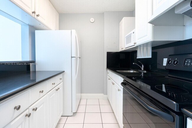 Foto del edificio - 140 NW 14th Ave