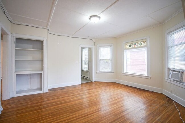 Building Photo - 51-53 Leyfred Ter