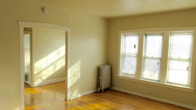 Building Photo - 6954 S Paxton Ave