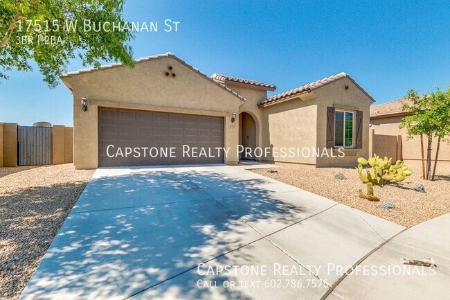 Foto del edificio - Exquisite 3 Bedroom 2 Bathroom Home In Can...