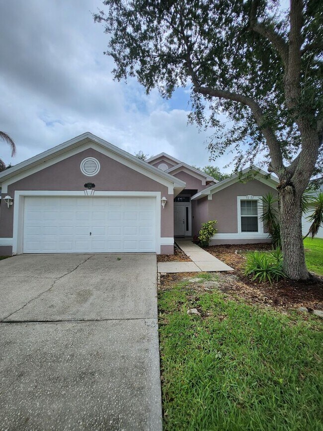 Building Photo - 2891 Stratford Pointe Dr