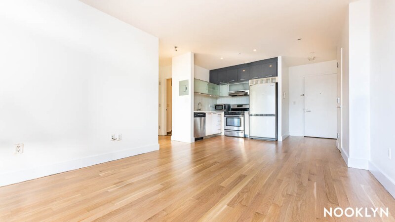 Foto principal - 387 Franklin Ave
