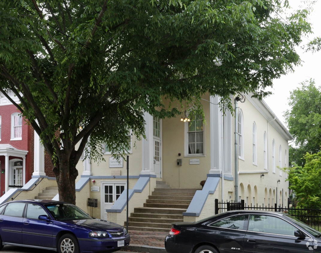 Building Photo - SANCTUARY CONDOMINIUM