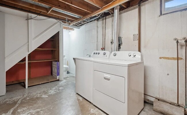 Building Photo - 115 Patricia Ln NW