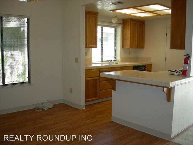 Foto del edificio - 9304 Ivydale Cir