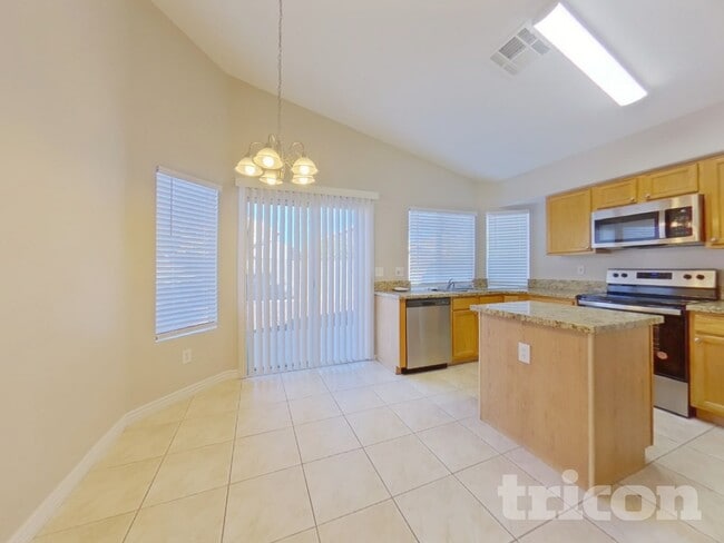 Building Photo - 7442 E Naranja Ave