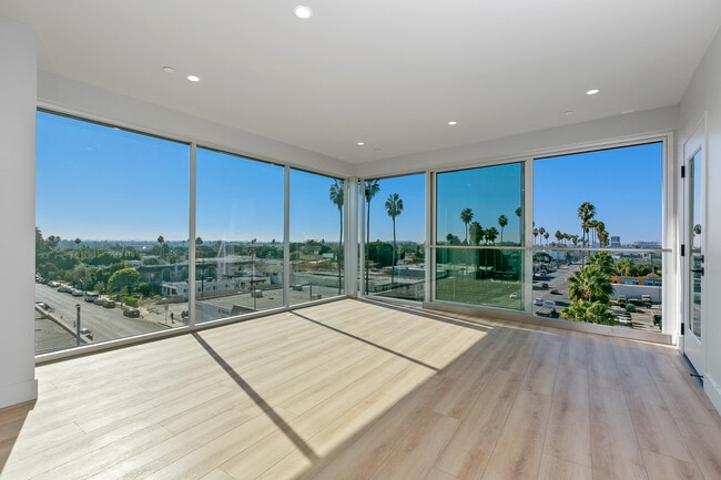 2HAB, 2BA 1.245SF - Archer
