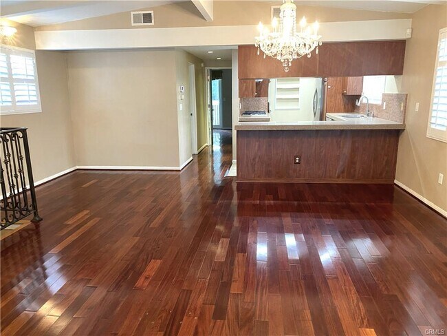 Foto del edificio - 1714 Wollacott St