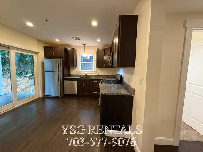 Foto del edificio - 24 Sunset St