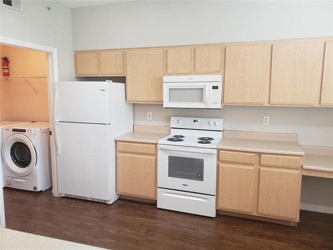 Building Photo - 10873 Windsor Walk Dr