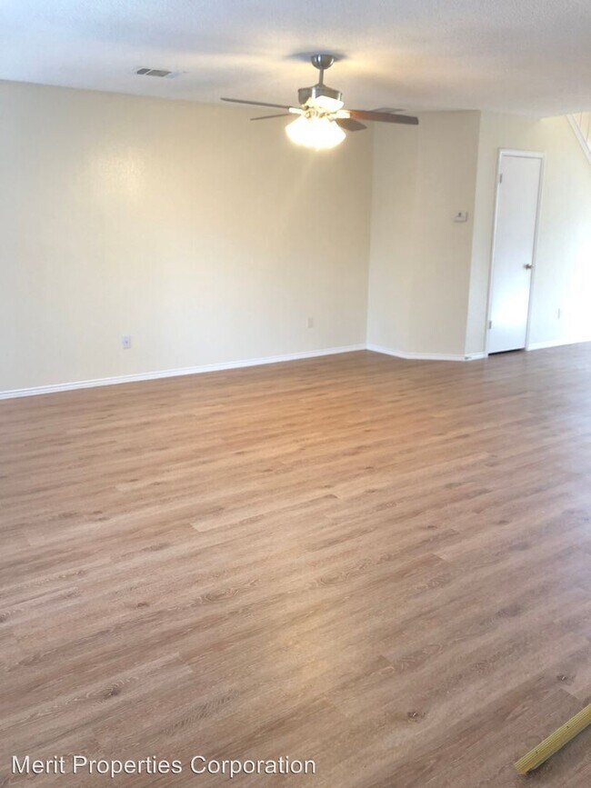 Building Photo - 3 br, 2.5 bath House - 13828 Lothian Drive