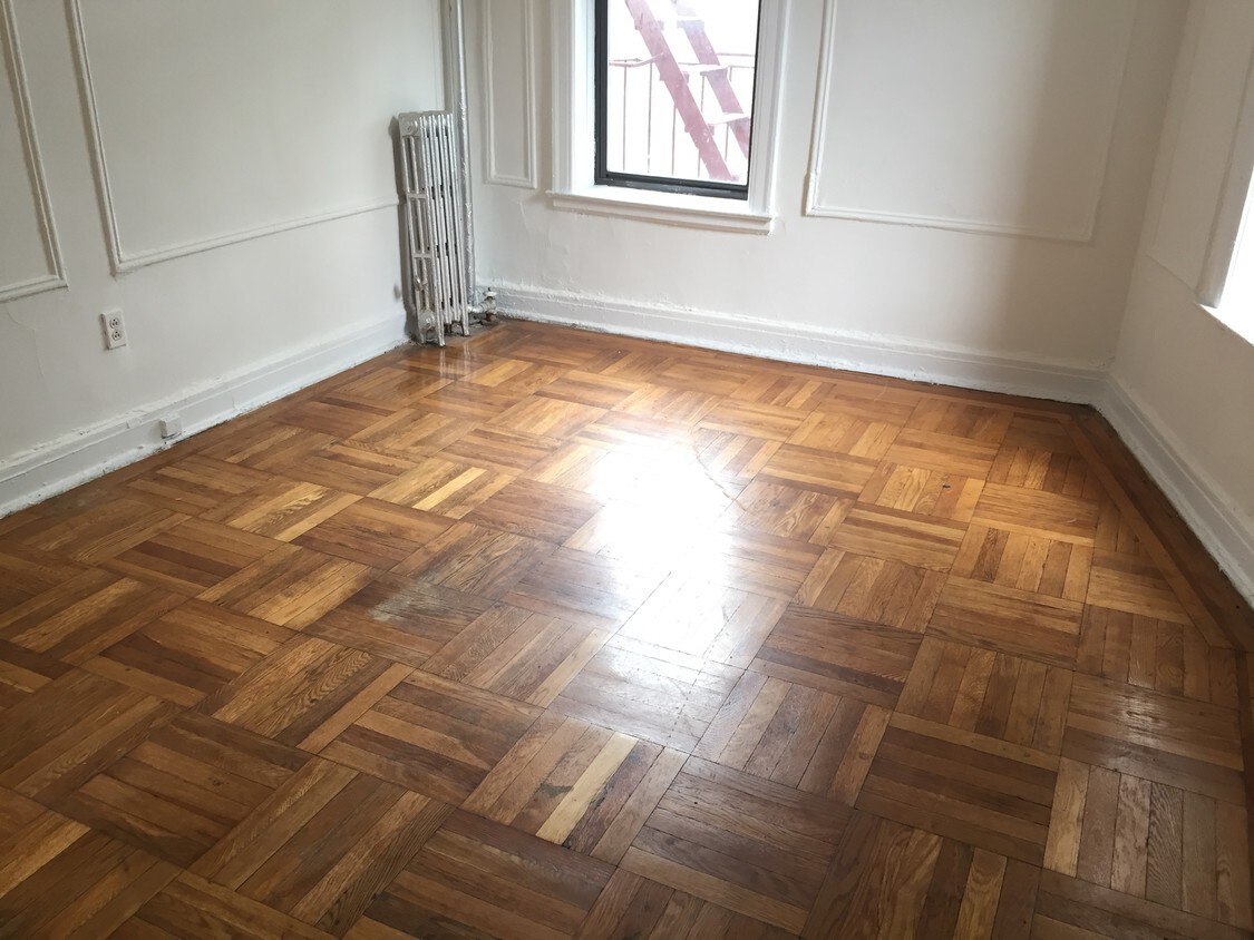 Foto principal - 51 E 17th St
