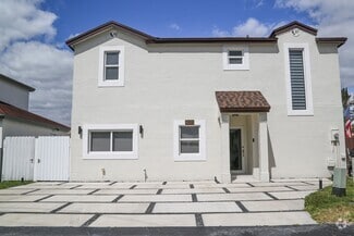 Building Photo - 9035 SW 148th Ct