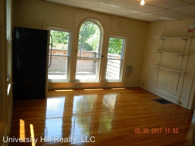 Building Photo - 117 Concord Pl