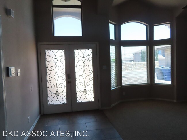 Building Photo - 4 br, 3 bath House - 12616 CHRISTIAN ISAIA...