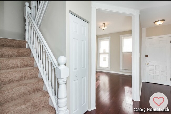 Building Photo - Breathtaking Home!!!