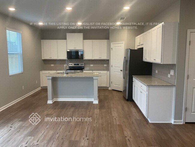 Foto del edificio - 7175 Brushwood Bnd