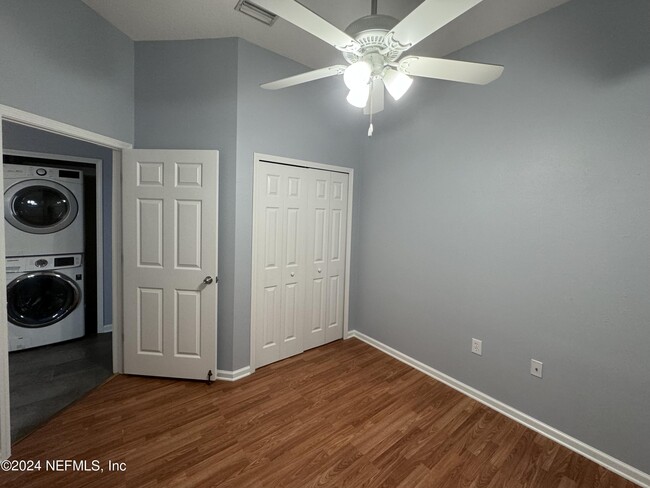 Building Photo - 6087 Maggies Cir